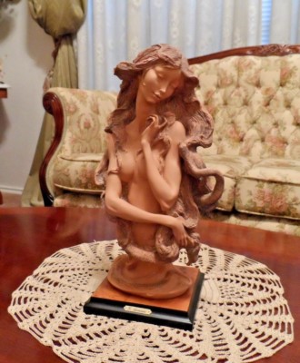 ジュゼッペ・アルマーニ「イヴのバスト」