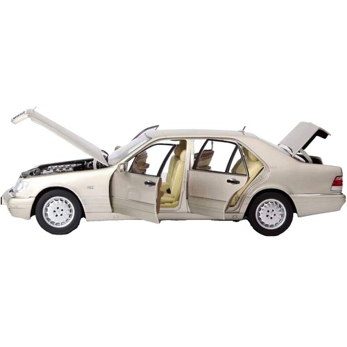 204-018 ノレブ 1/18 メルセデスベンツ GLL 2019 White 204-018 ノレブ