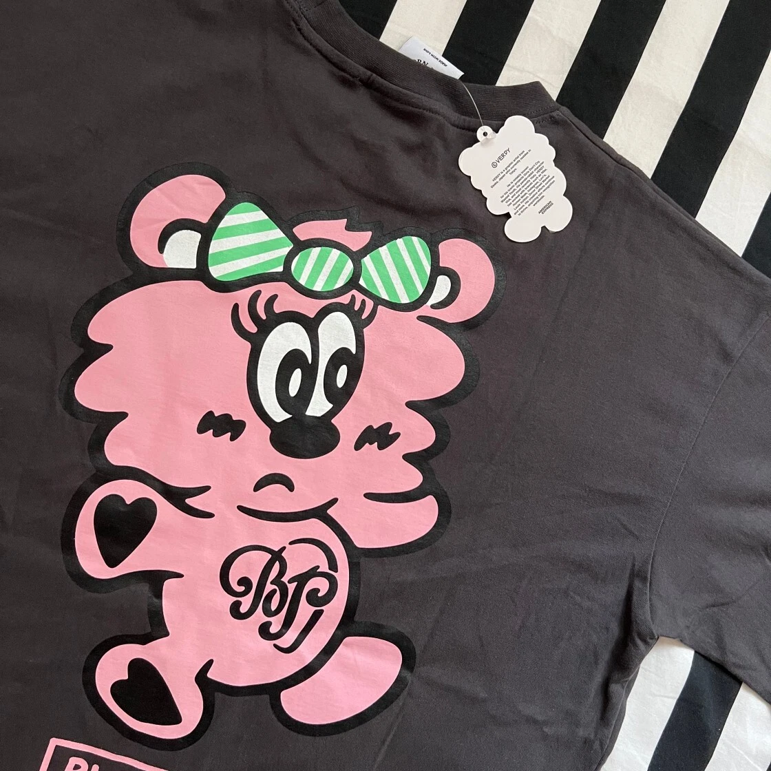 新品未開封】東京限定BLACKPINK VERDY PLUSH TシャツS 【公式通販】
