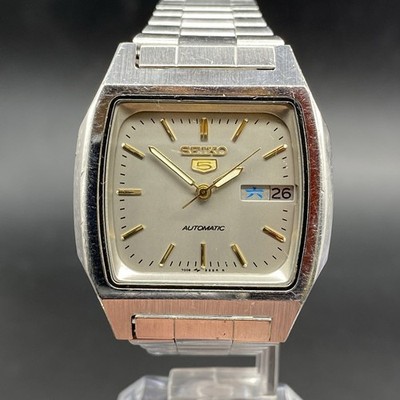 Vintage Seiko 5 Calendar Date 17 jewels Automatic 7009A Japan 7009