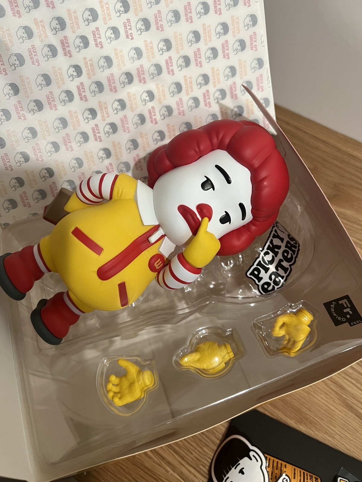 MIGHTY JAXX McDonald's人形