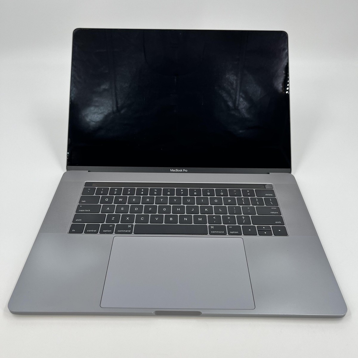 MacBook Pro 15 Touch Bar Gray 2017 3.1GHz i7 16GB 1TB SSD Radeon