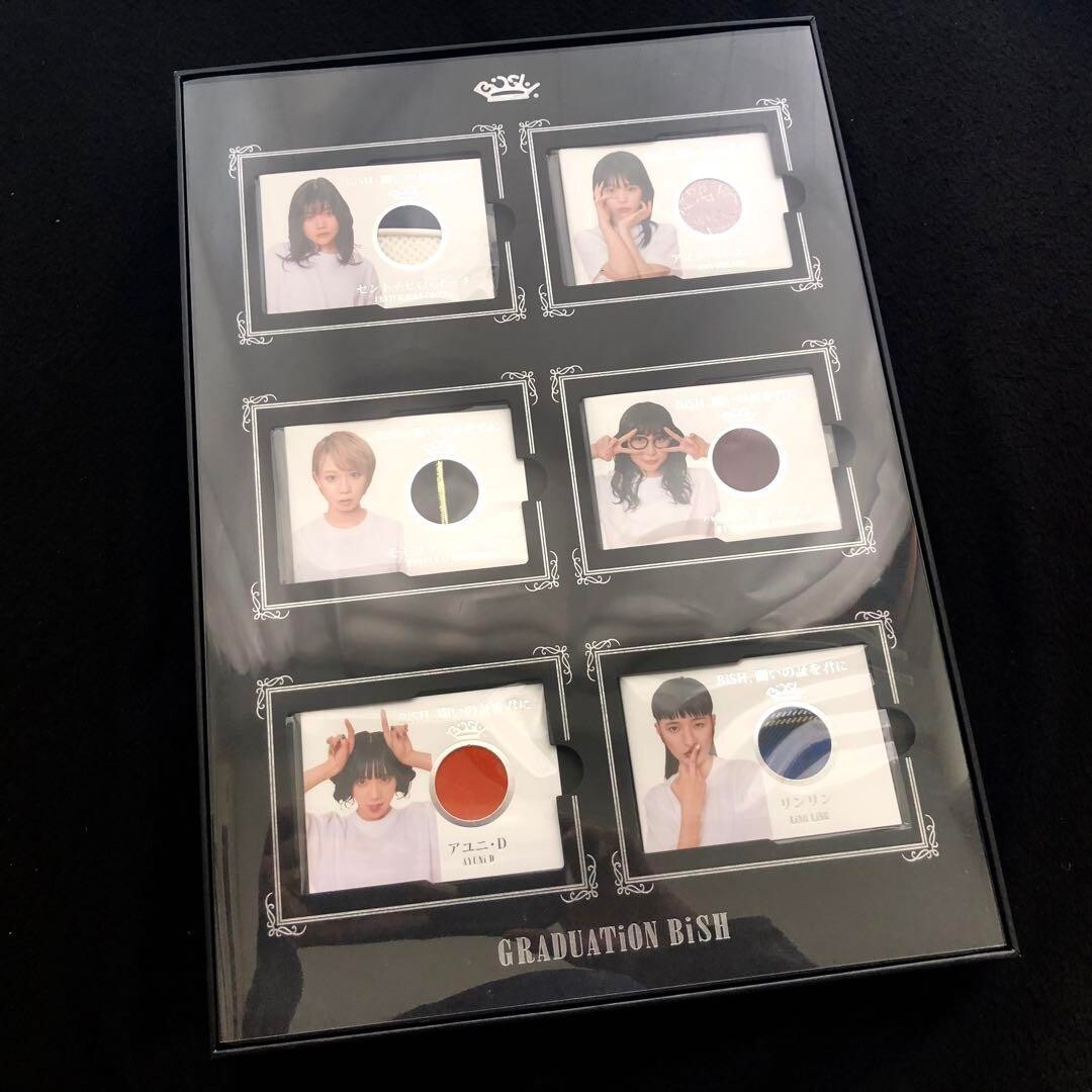GRADUATiON BiSH(6人全員)，BiSHCOSTUME BOOK GRADUATiON BiSH(6人全員