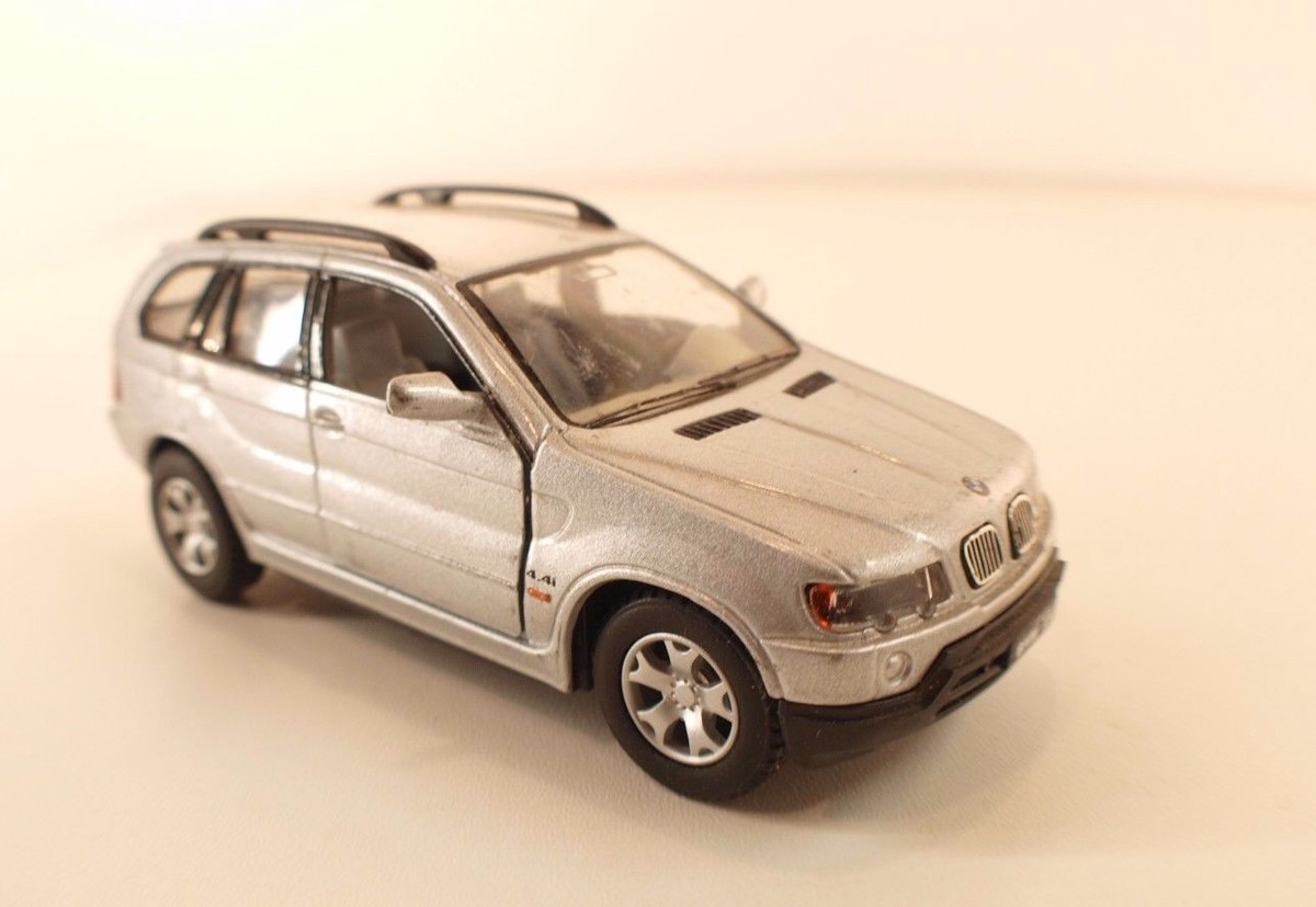 Kinsmart Chine BMW X5 1:36 | eBay