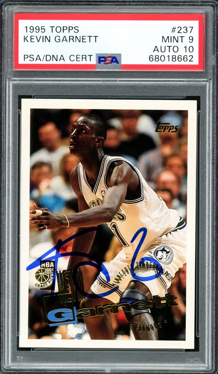 Topps Kevin Garnett Basketball Autographed Sports Trading Cards