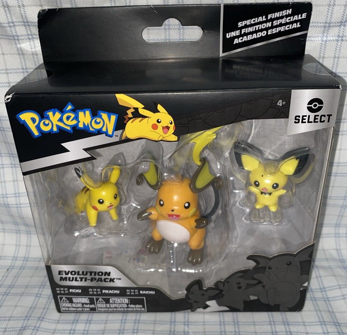 Pokémon Select Evolution 3 Pack Pichu Pikachu & Raichu Battle