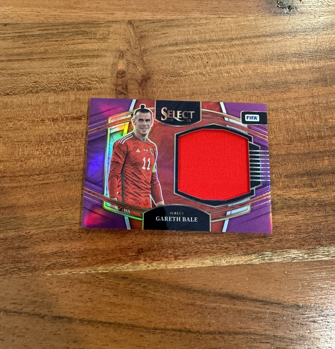 Gareth Bale 2022-23 Panini Select FIFA Purple Prizm /49 Game Used