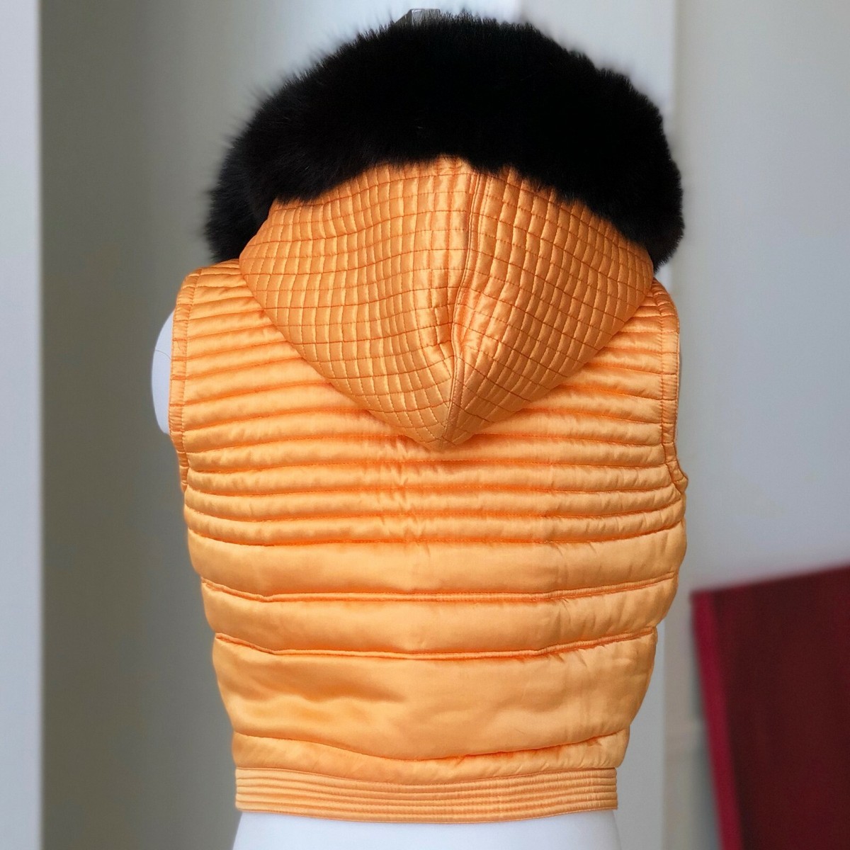 1992/93 GIANNI VERSACE sleeveless quilted puffer jacket w