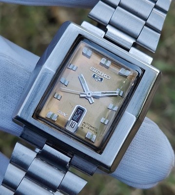 Seiko 5 DX Automatic 23J 6106-5470 TV Shape ''Golden Dial'' Japan