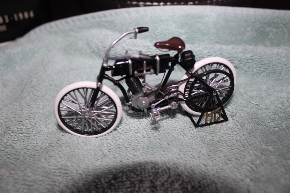 オートバイ・バイク No352 1/6 Harley Davidson 1903 1904 AUTHENTIC