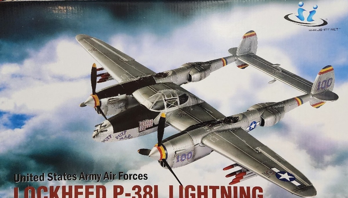 JSIJS International 1:18 Scale Lockheed P-38L Lightning 
