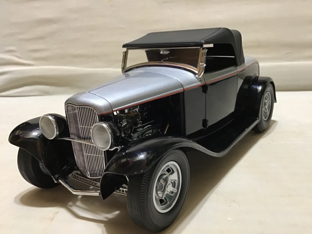 ミニカー GMP VINTAGE DEUCE 1/18 GMP Vintage Deuce Series Release#1