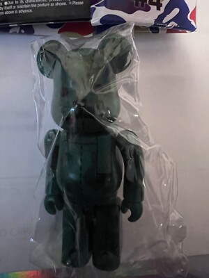Bearbrick x A Bathing Ape 28th Anniversary Camo #4 100% Green And