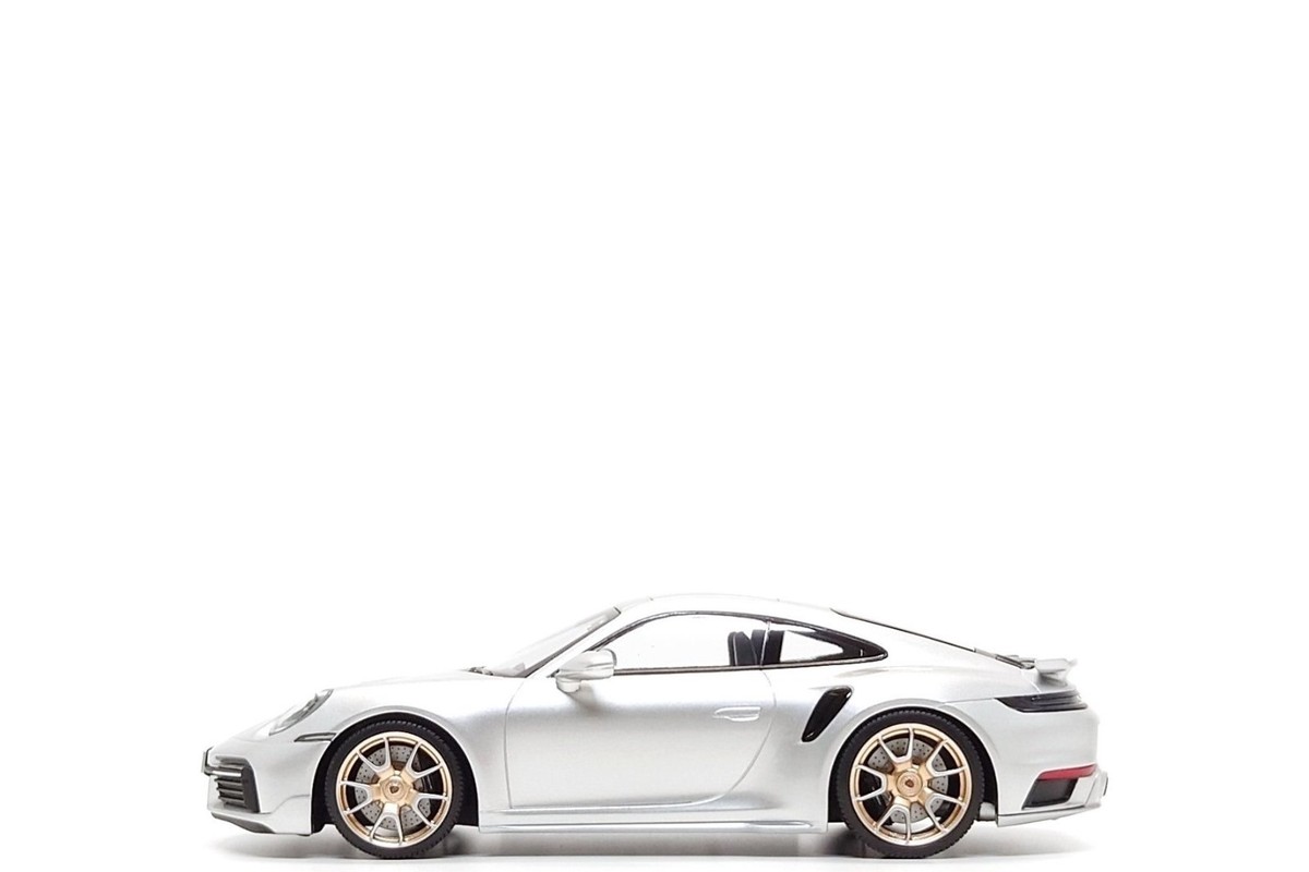 Damaged Box) Minichamps 1:18 Porsche 911 Turbo S (992) Sport