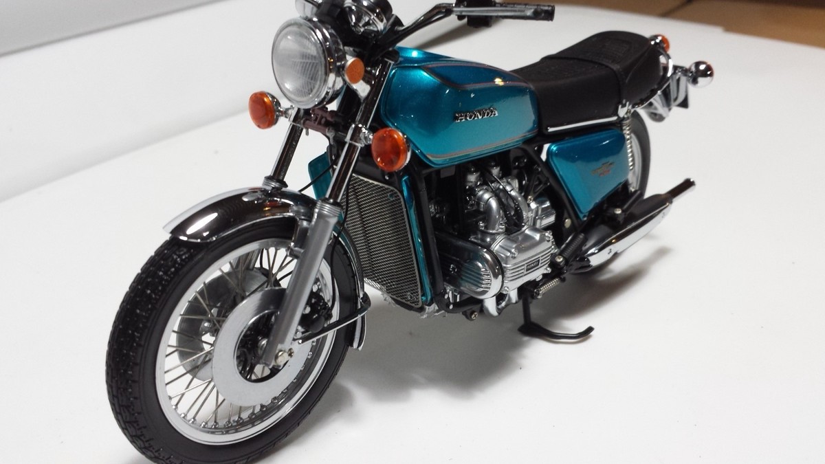 MINICHAMPS HONDA ゴールドウイング 1975 【公式通販】