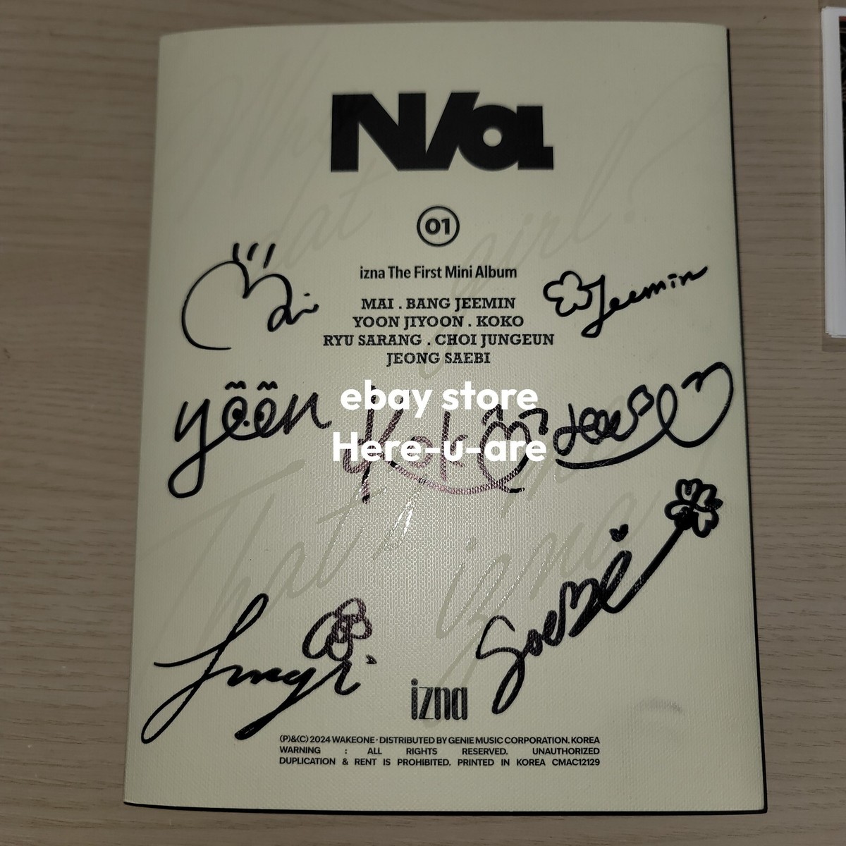 izna 1st Mini Album サイン入り izna 1st Mini Album サイン入り IZNA