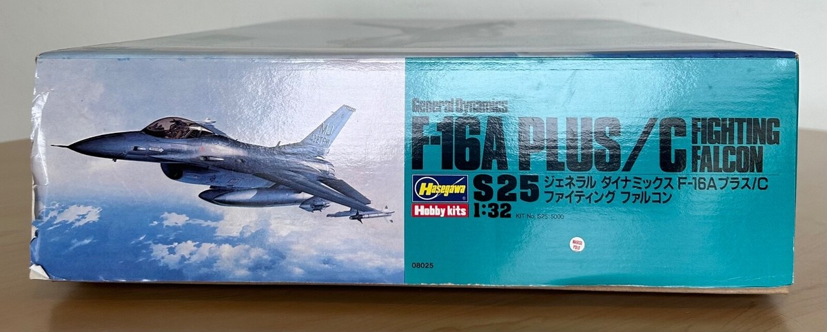 航空機・ヘリコプター F-16A PLUS⁄C 1⁄32 ジェネラル ダイナミック F