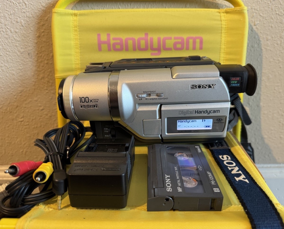 SONY Digital8 Handycam DCR-TRV225 ② SONY Digital Handycam DCR