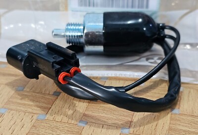 MITSUBISHI FUSO CANTER FE125 FE3 FE73 FE83 M/T GEAR SHIFT BACK UP