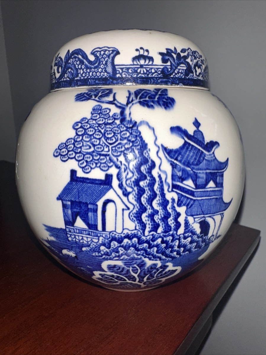Vintage 1930'S Mason's Ironstone Ginger Jar W/ Lid Blue White