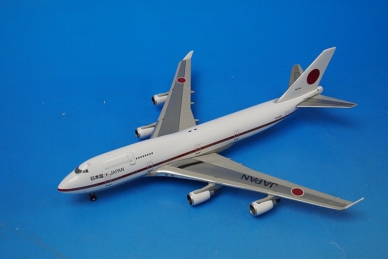 貴重！1/400 JUST 日本ユニバーサル航空 747−200F B747-200F JUST