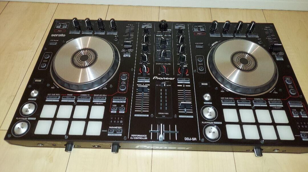 完動品】Serato DJ Proアンロック対応 DDJ-SR Pioneer パイオニア