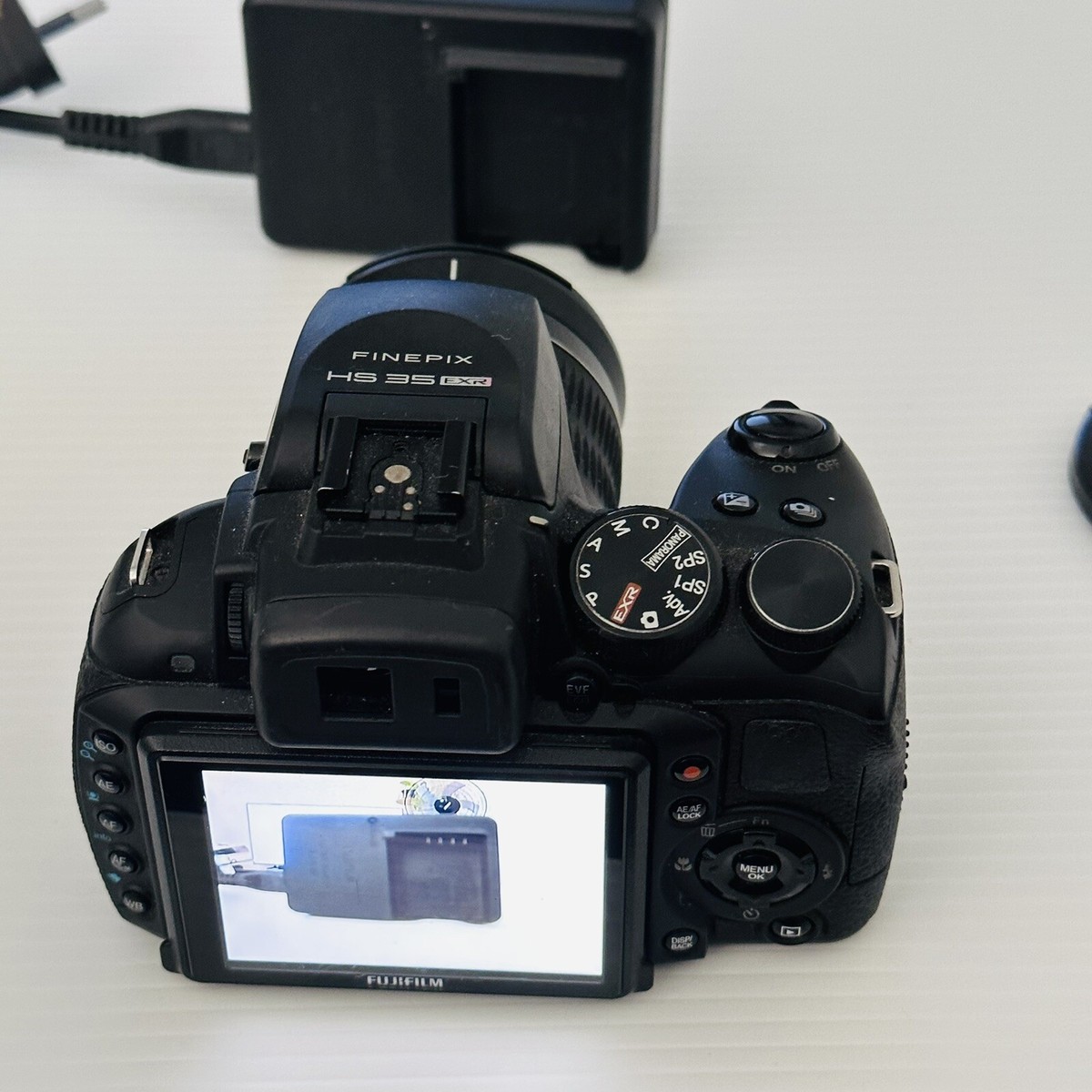 Fujifilm FinePix HS35 Exr Digital Camera - With Charger And