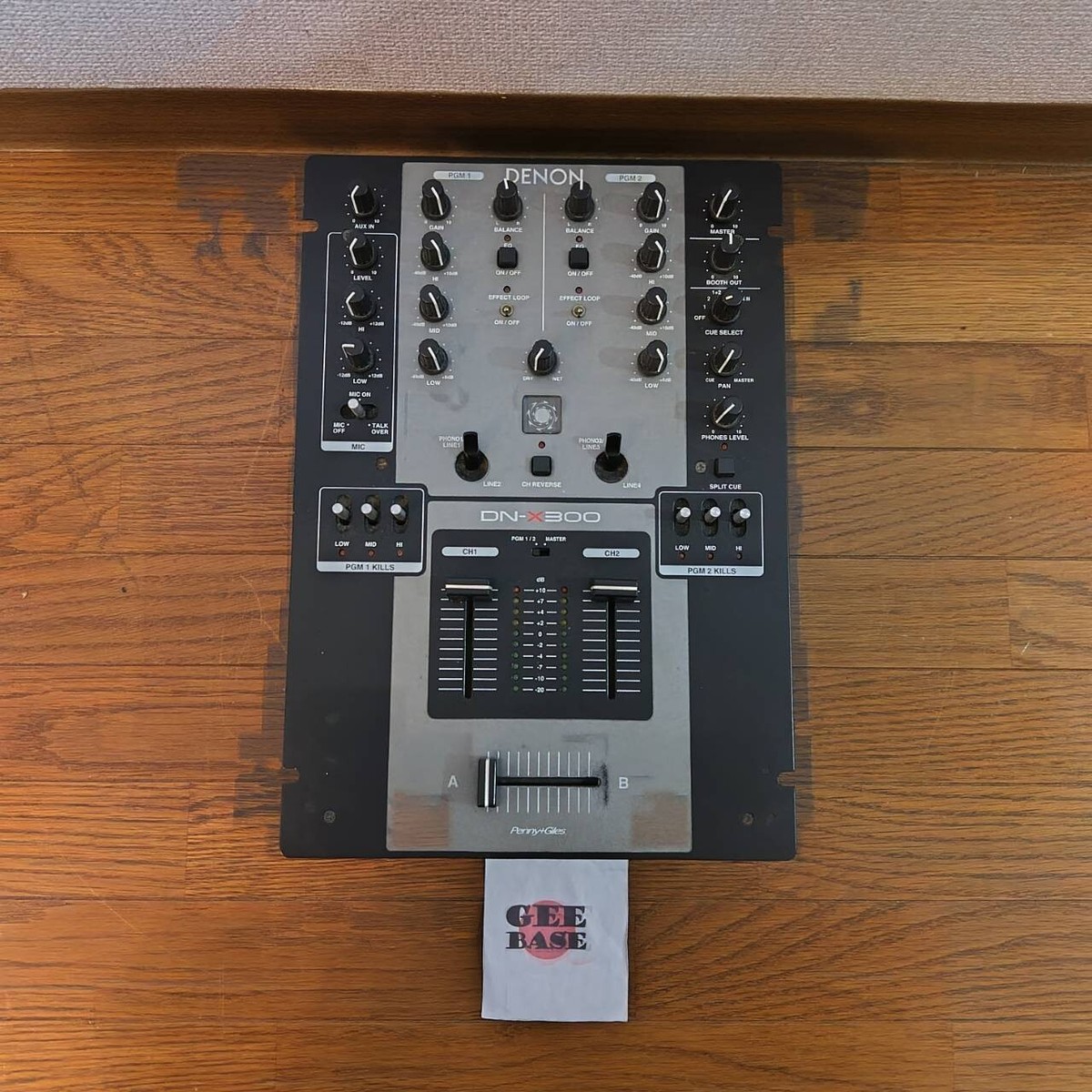 Denon DN-X300 DJ Mixer / Professional 2-Channel Confirmed