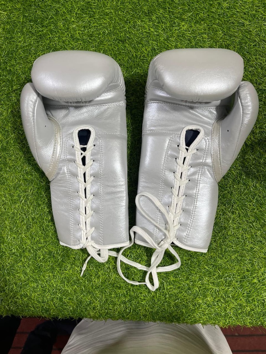 Winning ボクシンググローブ 16oz ホワイト/シルバー Winning