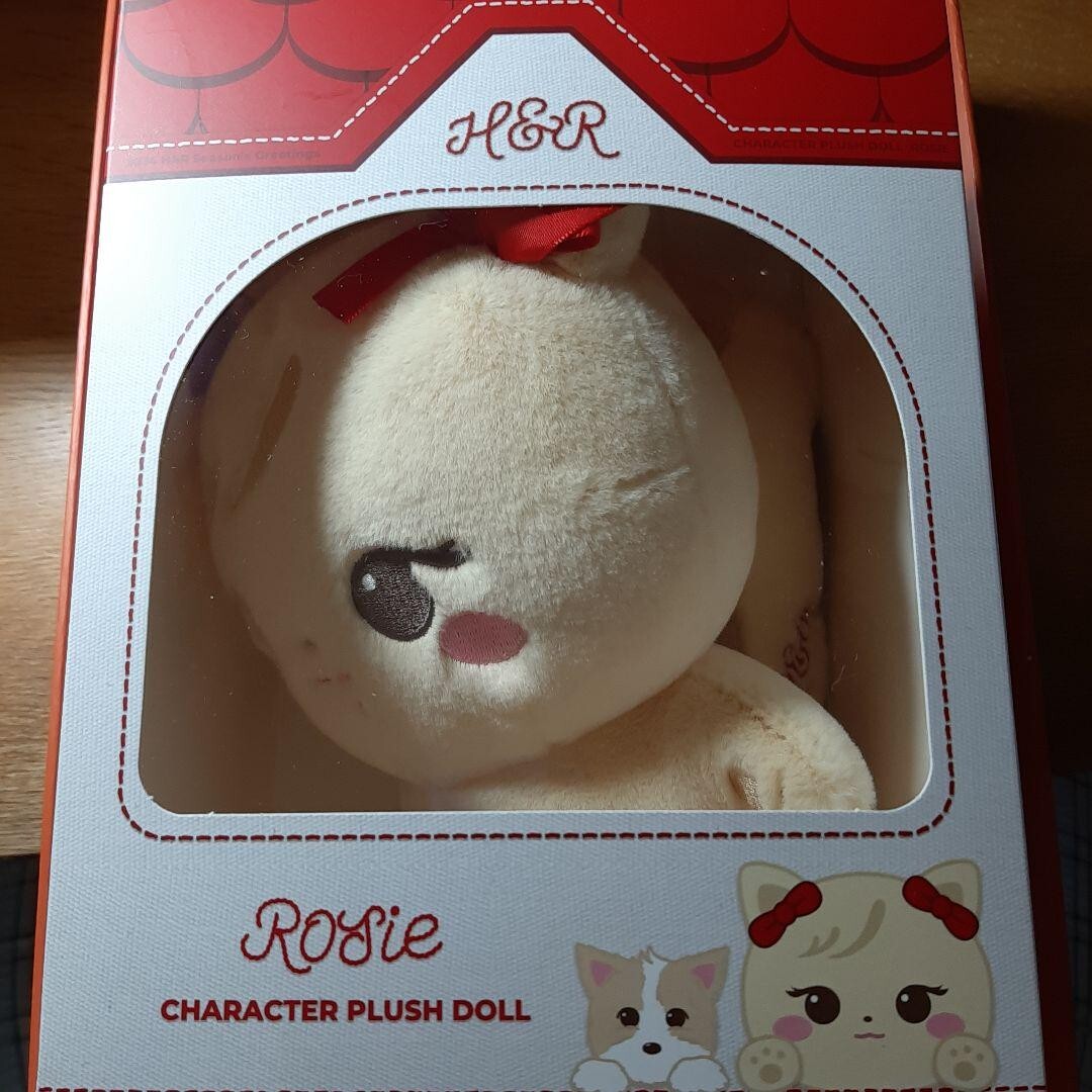 blackpink ブルピン ロゼ h&r rosie ぬいぐるみ ドール BLACKPINK ロゼ