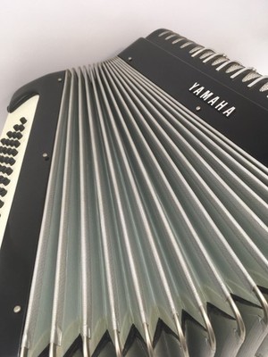 YAMAHA YA-48 Accordion 34 keys 48 basses Musical Instrument Black