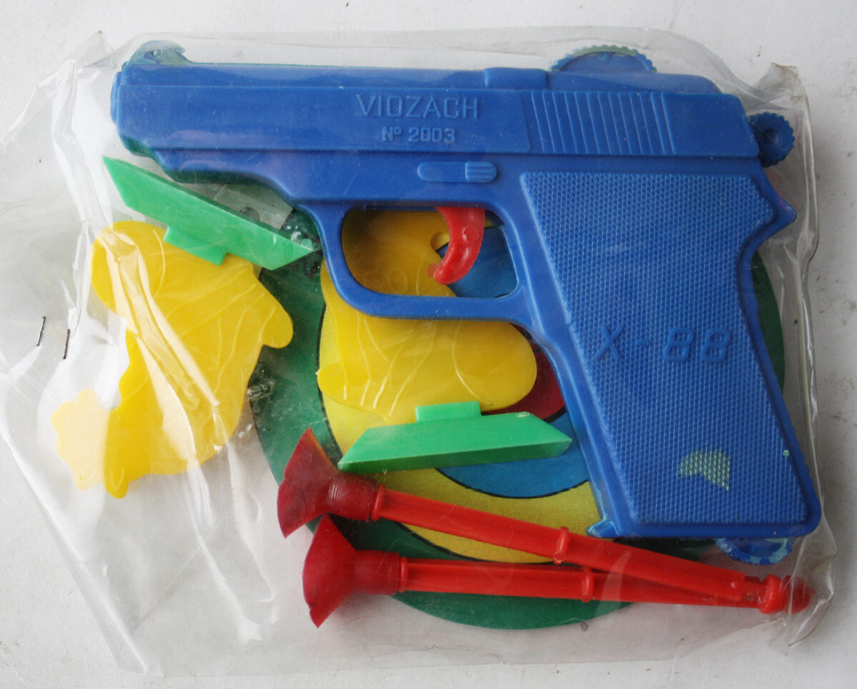 VINTAGE 70'S VIOZACH X-88 PLASTIC SPRING DART PISTOL GUN + TARGET