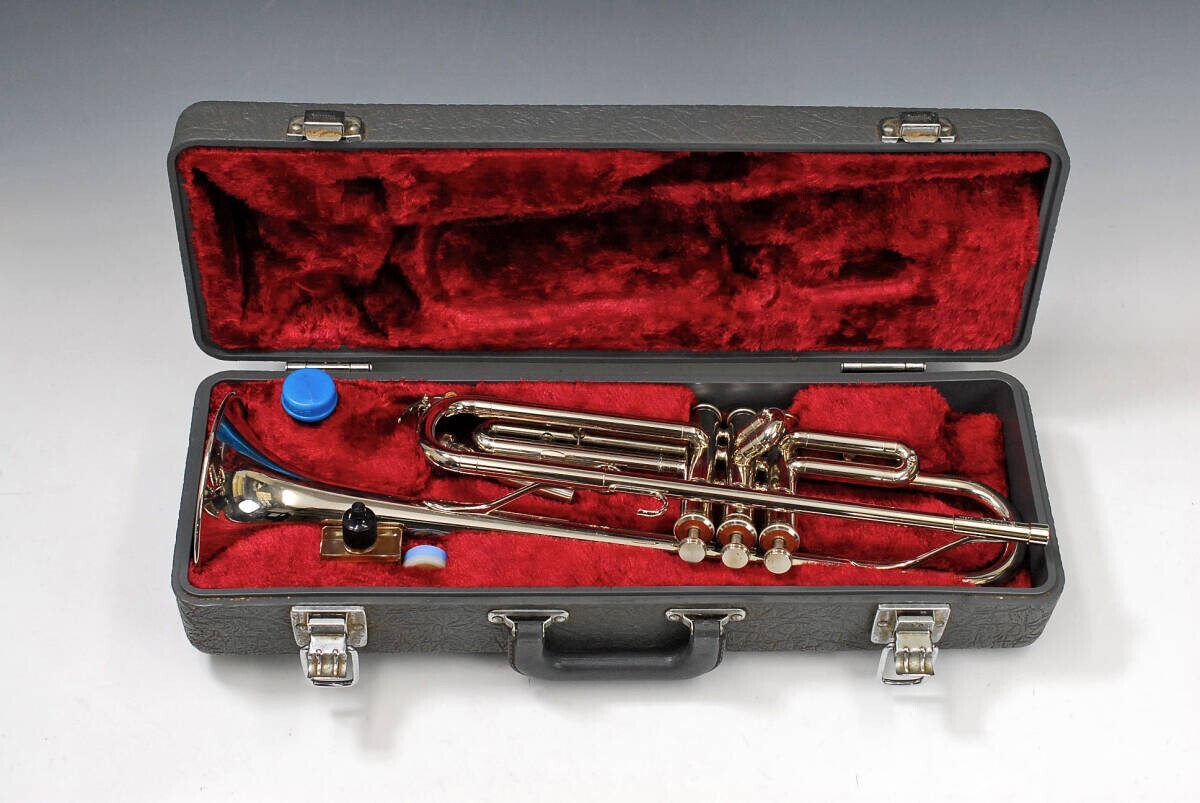 美品 YAMAHA ヤマハ YTR-136 トランペット 管楽器 マウスピース YAMAHA