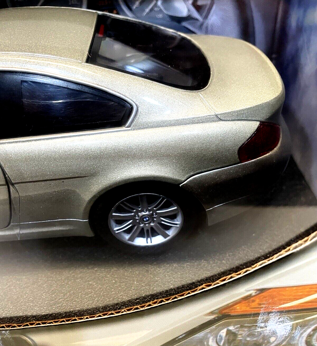 Hot Wheels ホットウィール BMW 645ci 銀 1/18 【公式通販】