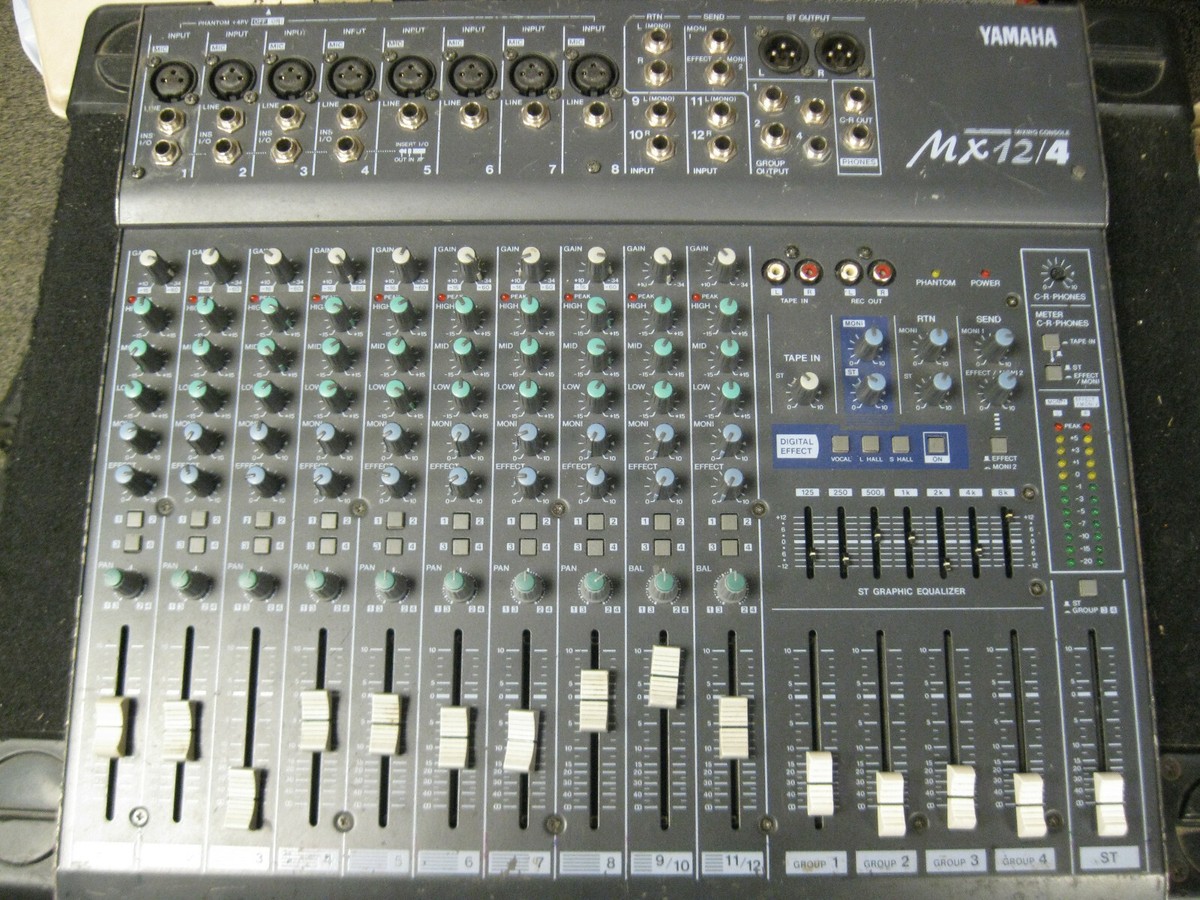 Yamaha MX12/4 12-Channel 4-Bus Analog Mixing Console | 12-Channel