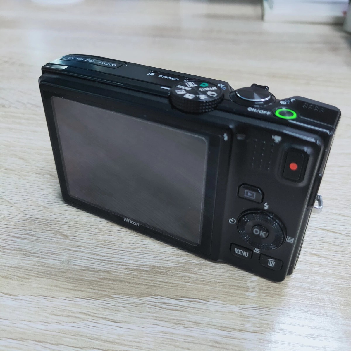 Nikon COOLPIX S8200 16.1M Compact 14 x Optical Zoom Digital Camera