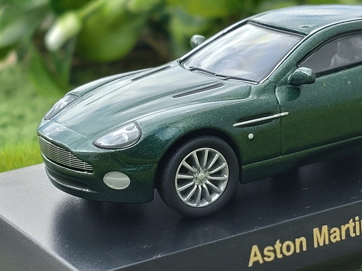 京商 Aston Martin V12 Vanquish 1/12 Kyosho Aston Martin Vanquish