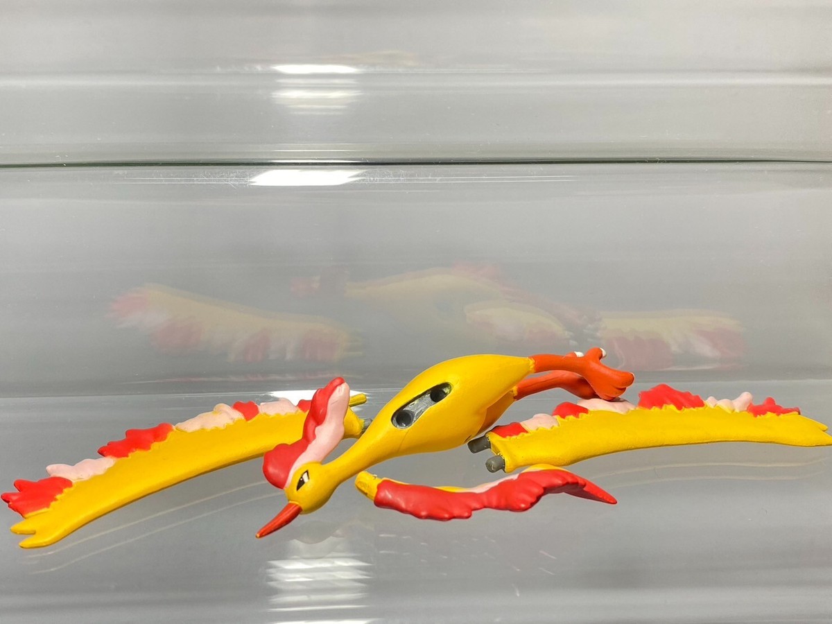 Moltres Pokemon Monster Zukan1/40 Gashapon Collection Figure Toy