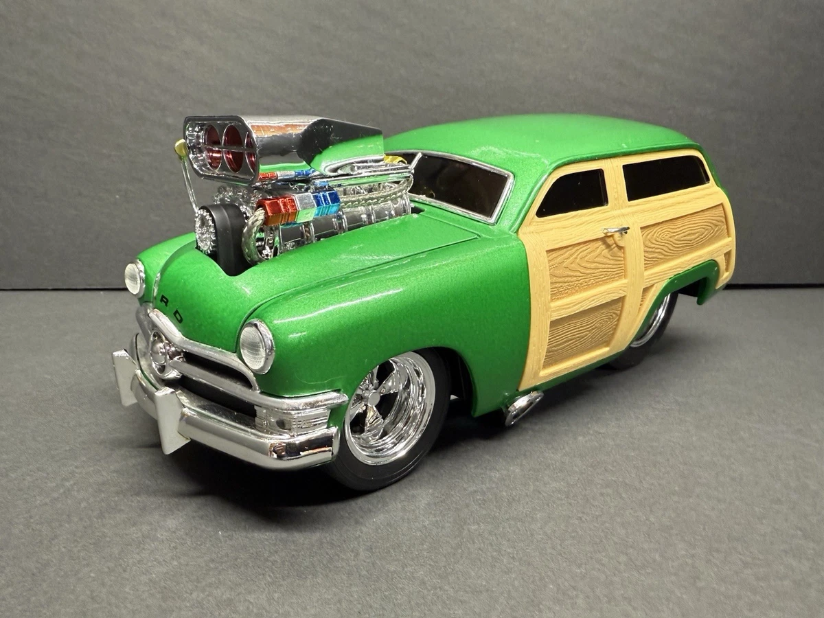 Ford 1:18 Scale 1950 Vehicle Year Contemporary Manufacture Diecast