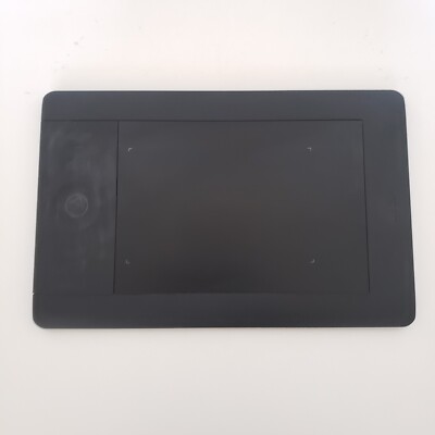 Wacom Intuos 5 Touch Small Wireless Tablet PTH-450 Bluetooth Pen