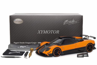 Almost real 1/18 Pagani Zonda Cinque Coupe 2009 Orange/White