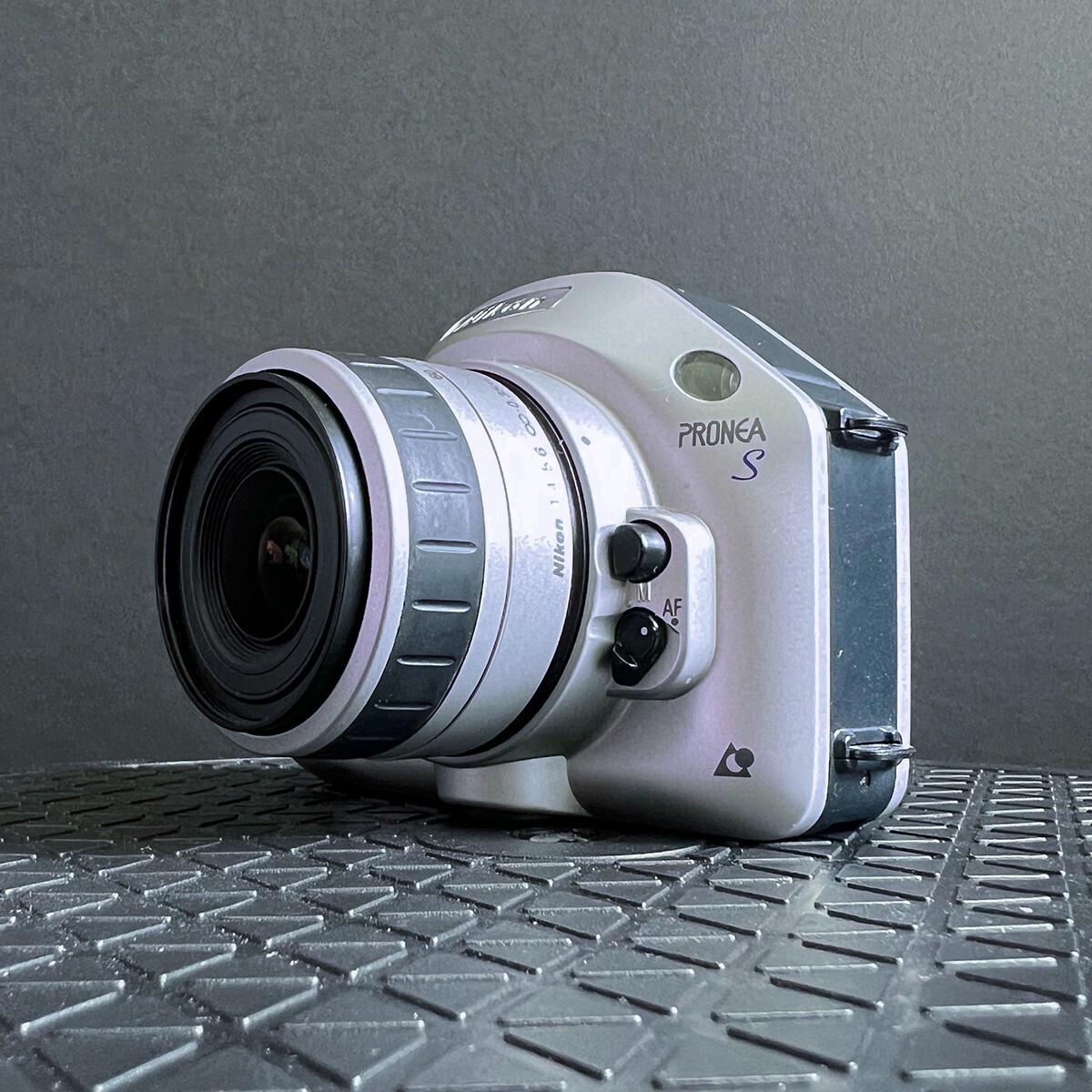 Nikon Pronea S APS Film Camera - 30-60mm F4-5.6 Lens & Nikon Lens