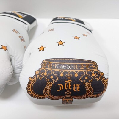 EVERLAST × Saturdays NYC Boxing Gloves 8oz White Magic Tape from