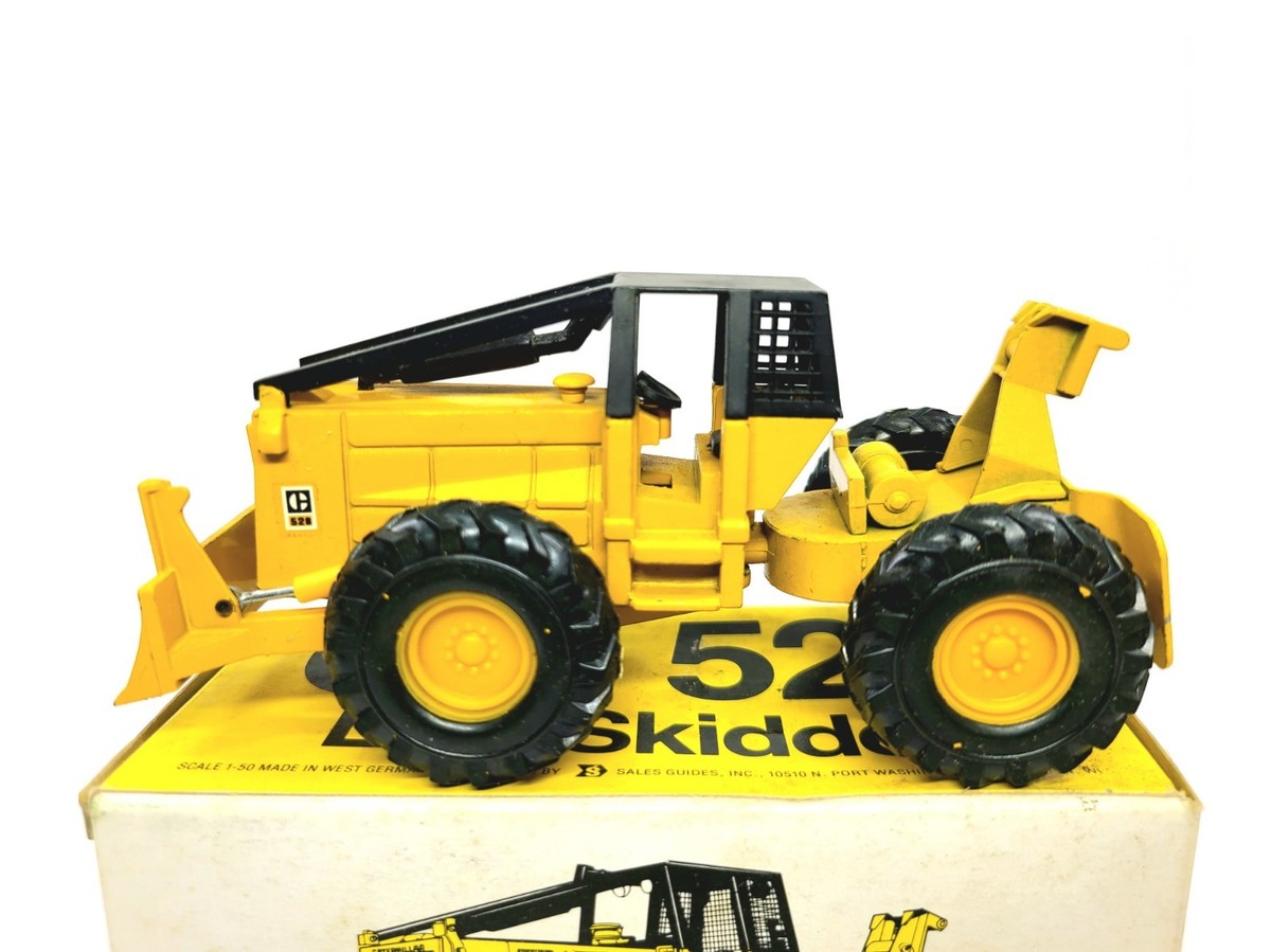 美品 CAT D4D モデル 1/50 スケール Buffalo Road Imports