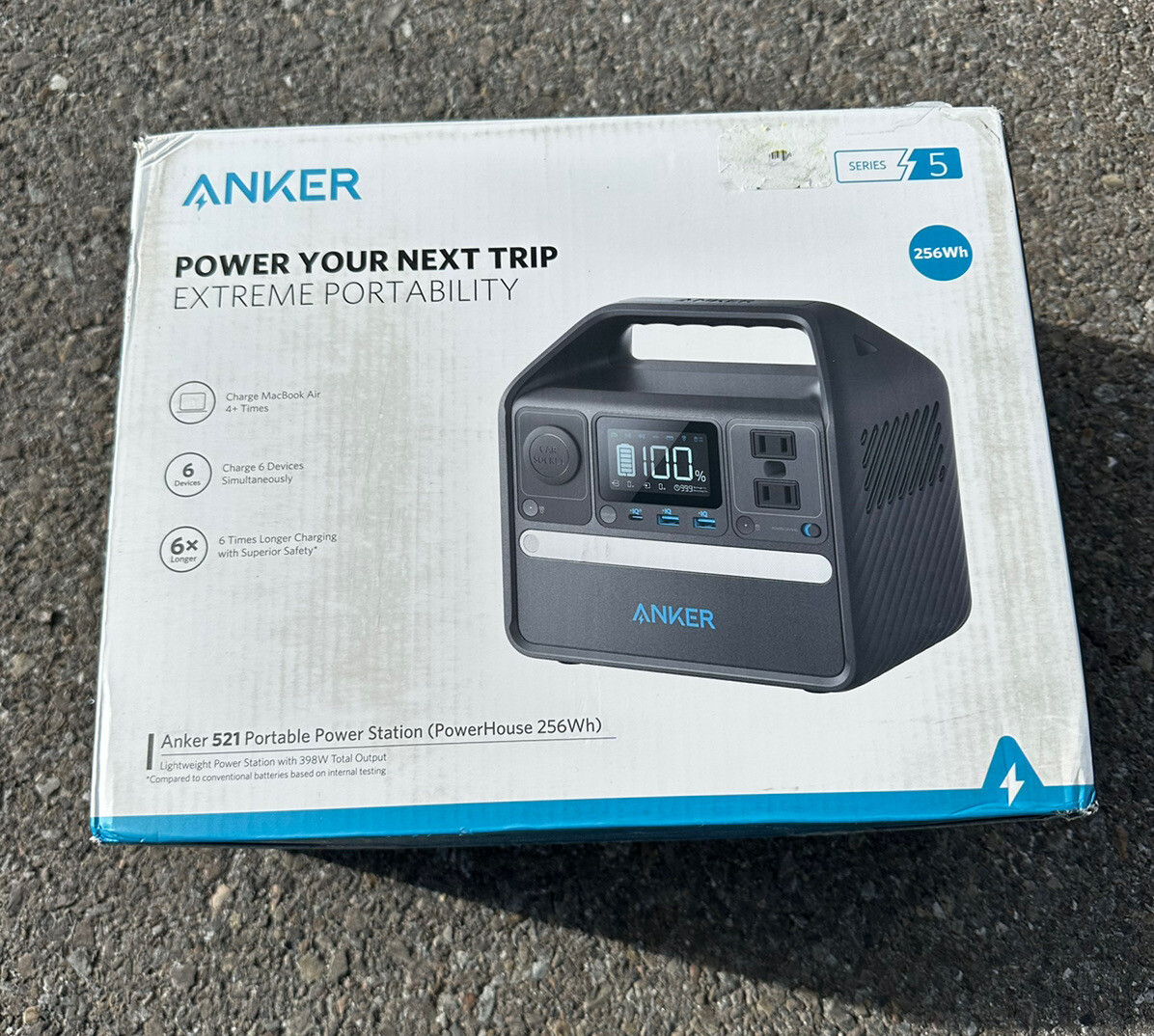 Anker 521 Portable Power Station 256Wh Solar Generator 200W 6