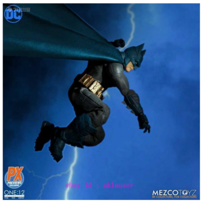 Mezco Toyz 1/12 Batman: Supreme Knight Action Figure Toy Model In