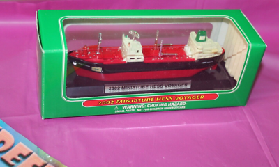 22 Piece Hess 2002 Miniature Voyager Ship Boat Holiday Toy