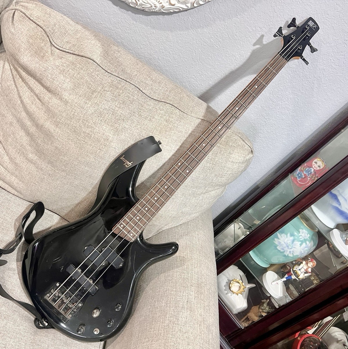 SDGR SoundGear By Ibanez SR400 4 String Black Electric Bass Guitar