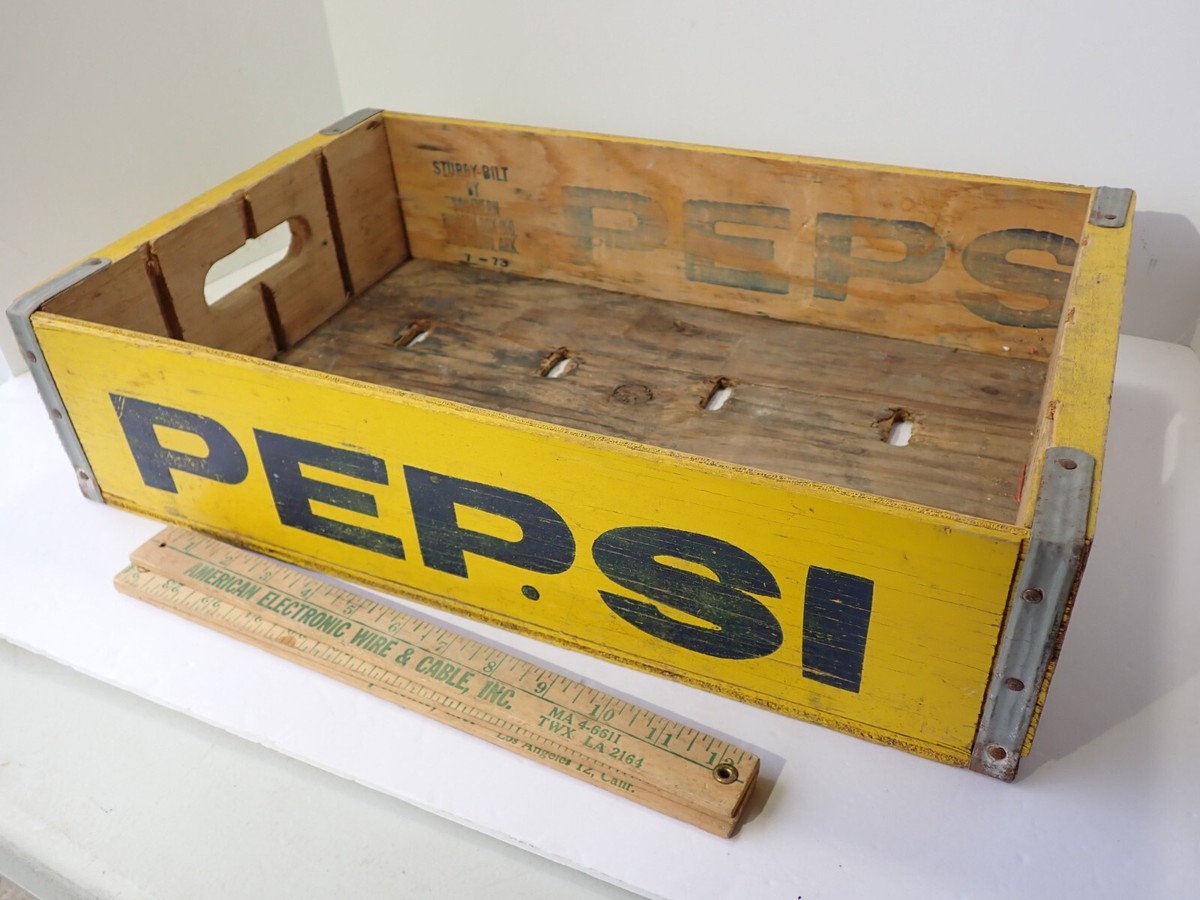 VIBRANT YELLOW Pepsi Cola 1973 Yellow Wooden Crate Zanesville Ohio