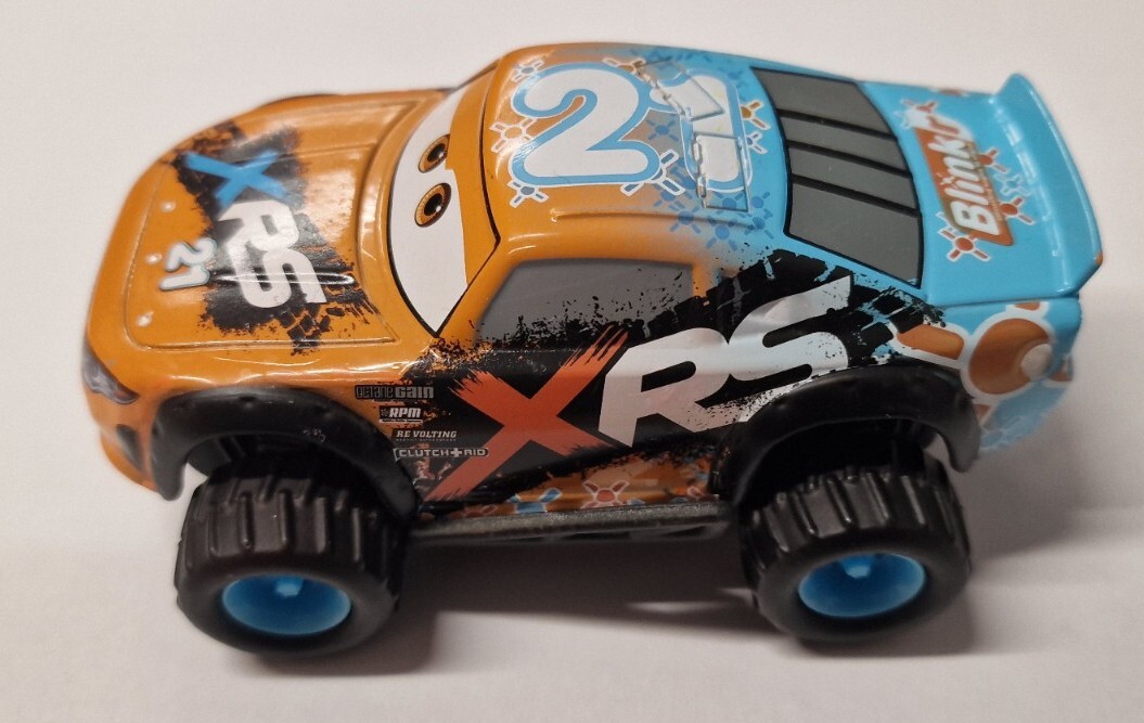 Disney Pixar Cars XRS Mud Racing#21 BLINKR SPEEDY COMET Pull N